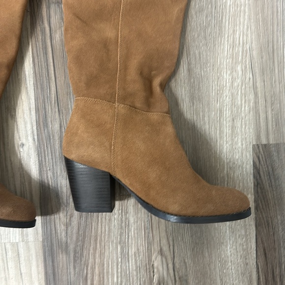 Crevo Atty Women’s 7 chestnut brown Tall Suede Leather Knee High Boots with heel - Picture 5 of 7